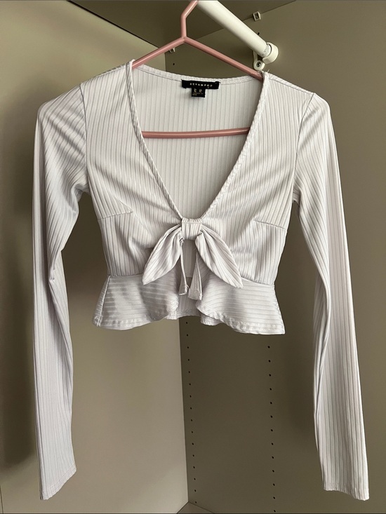Revamped Tops - Revamped • Women’s XS • White/Silver • Ribbed Tie-Front Peplum Long Sleeve Top